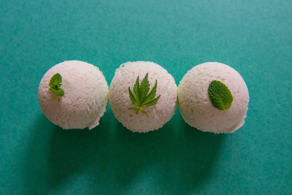 cbd bath bomb
